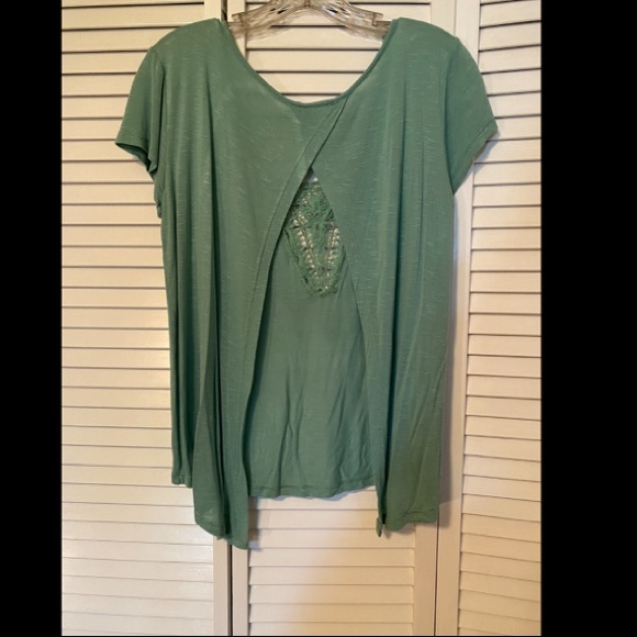 Daytrip Open Back, Fringed Top - Picture 2 of 4